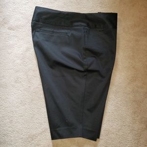 Ladies dress shorts sz 10 Jc Penneys